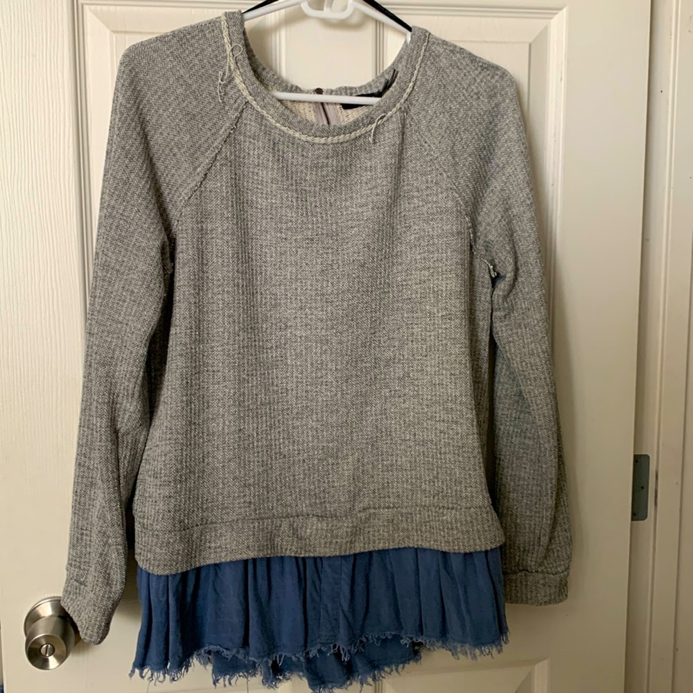 Blu Pepper raw edge sweater L